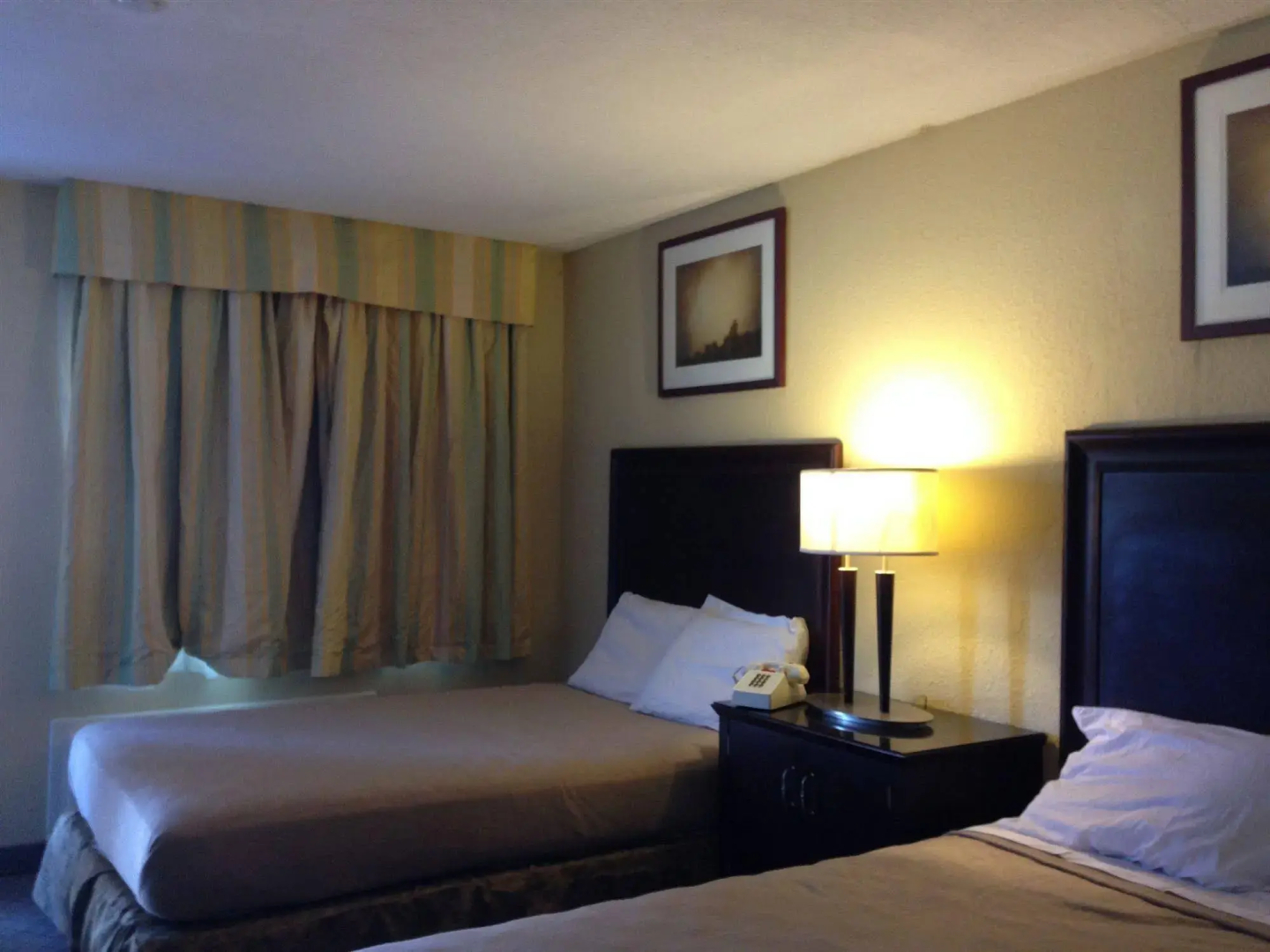 Foto - Travel Inn & Suites