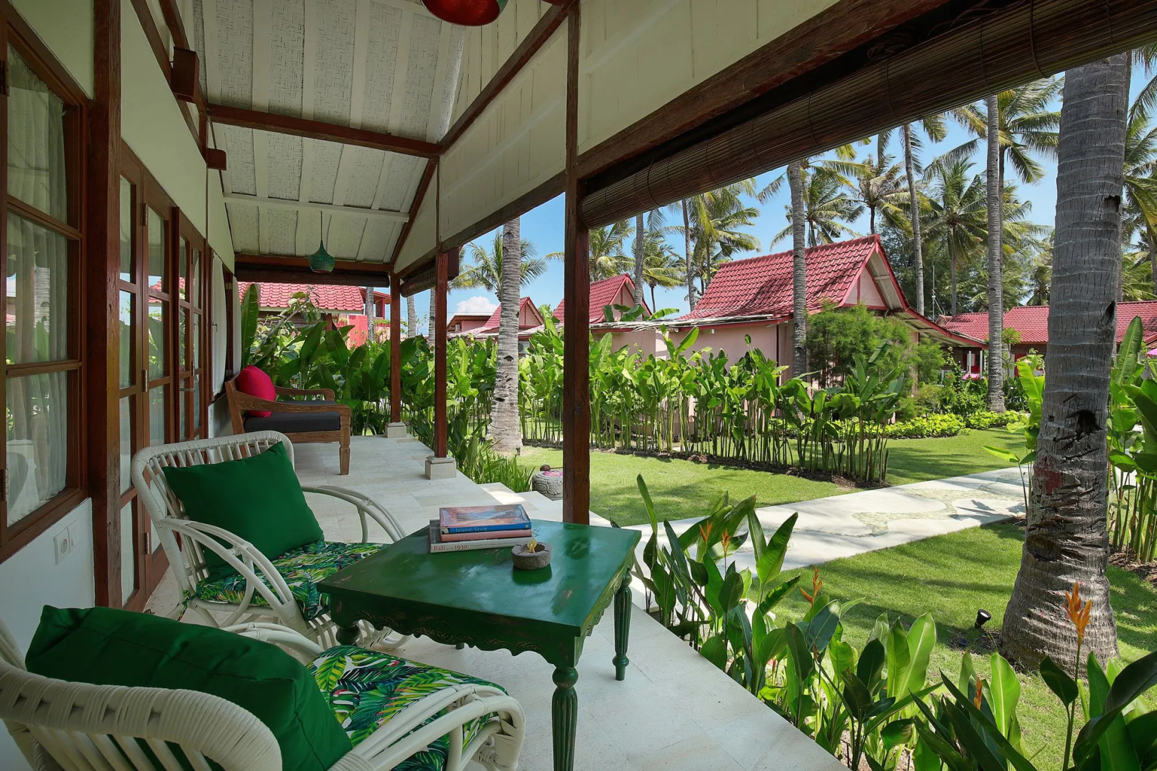 Photo - PinkCoco Gili Air - Constant Surprises & for Cool Adults Only