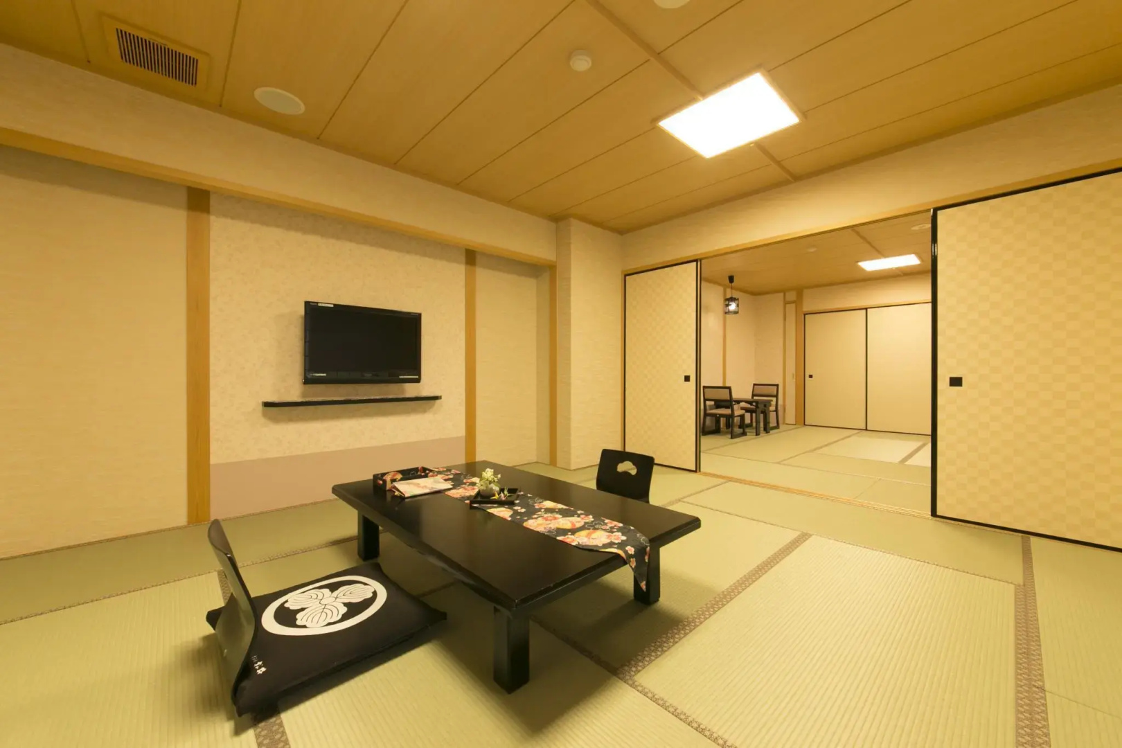 Photo - Matsui-Bekkan Hanakanzashi