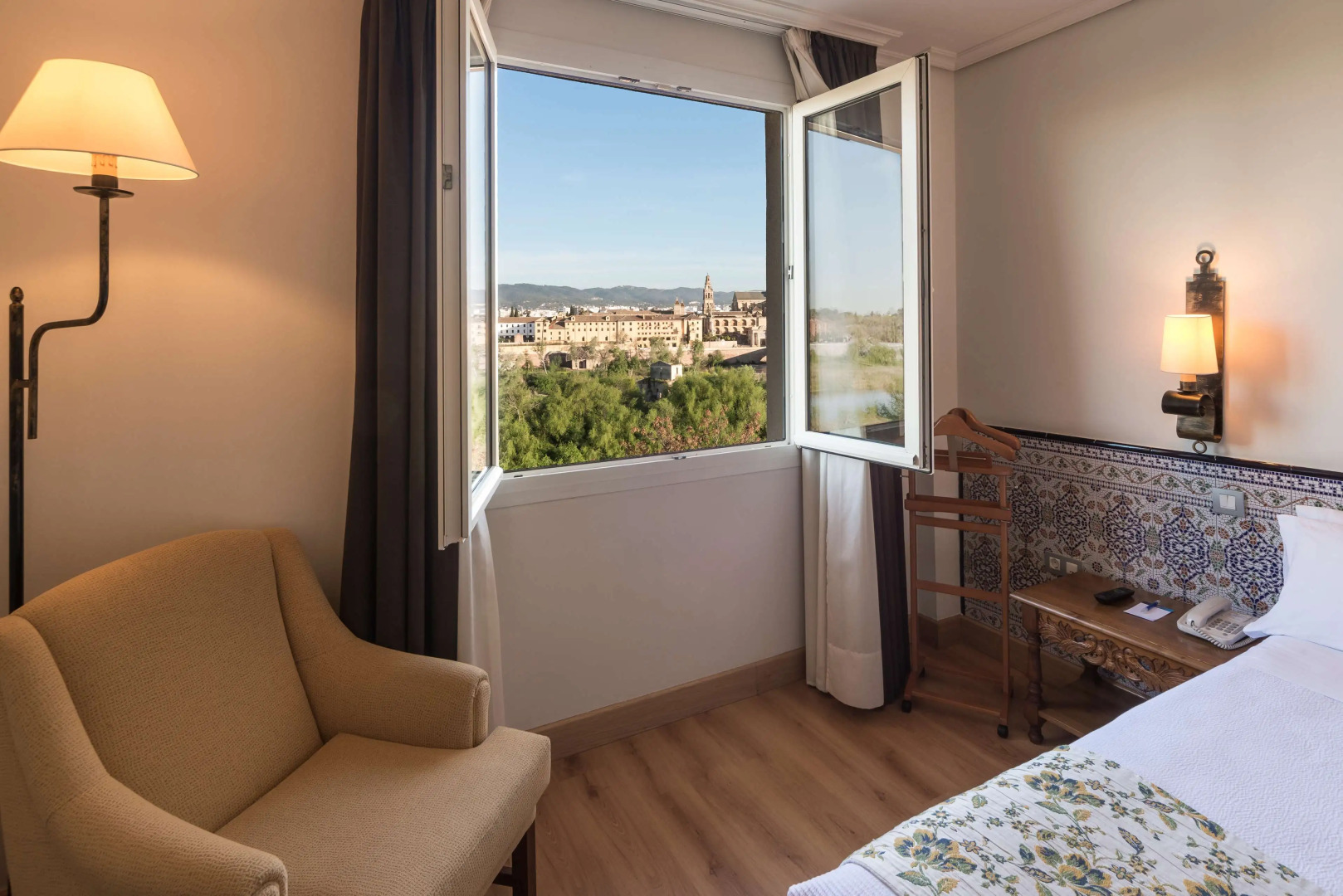 Photo - Hesperia Córdoba