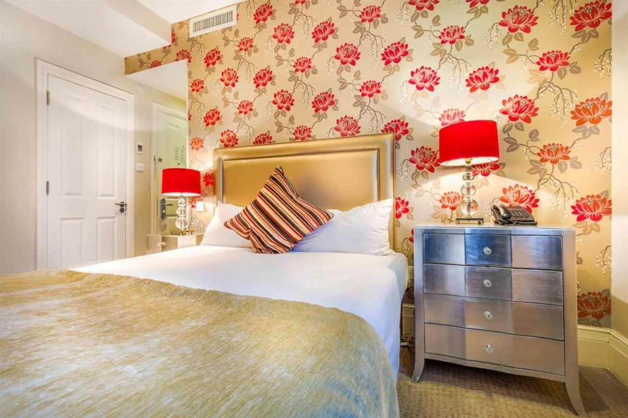 Photo - The Tophams Hotel