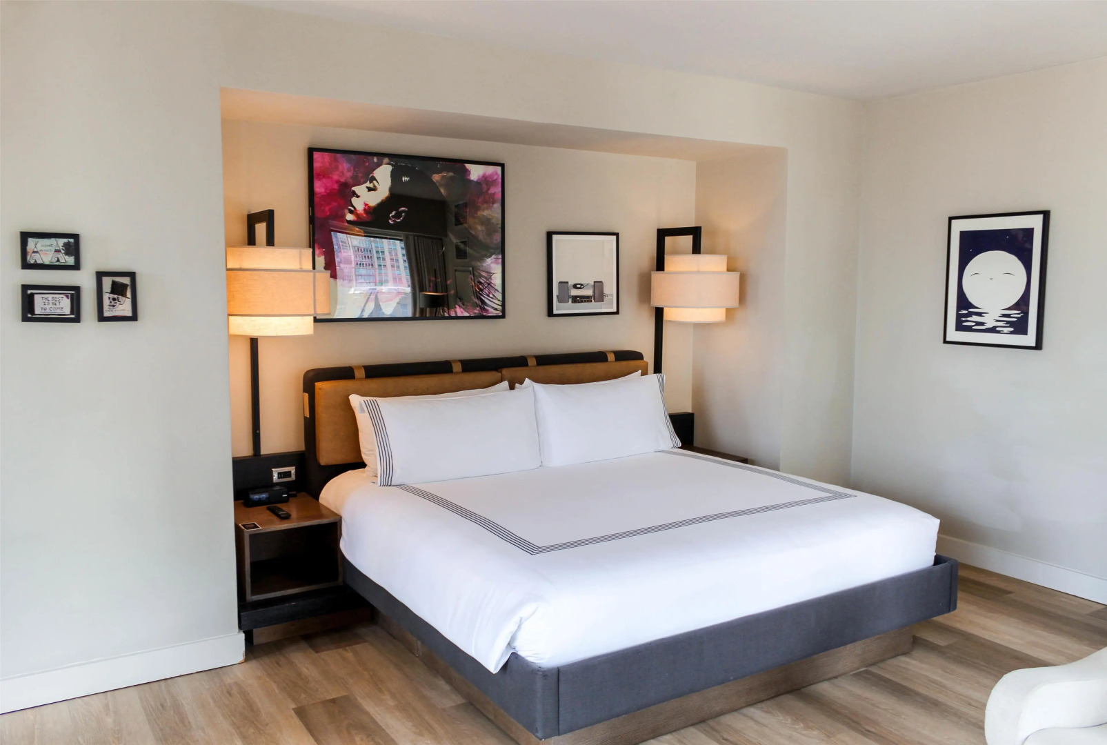 Photo - Thompson Chicago, by Hyatt