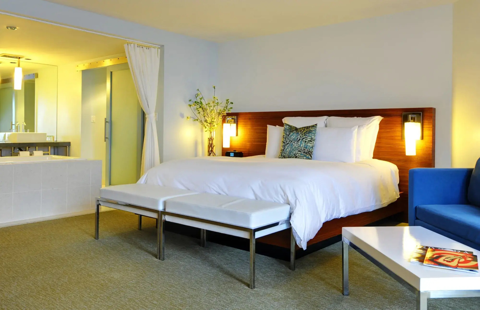 Photo - Tower 23 Hotel