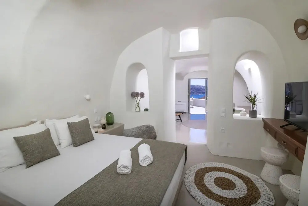 Photo - Kyrkos Collection