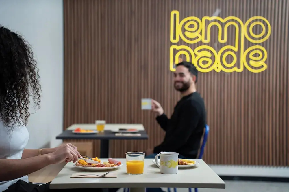 Foto - Lemonade Stays Santiago de Compostela