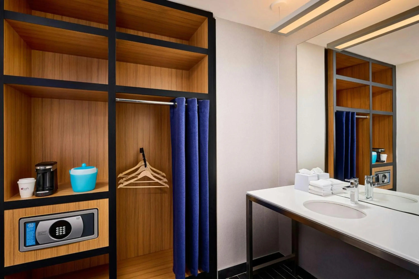 Photo - Aloft Vaughan Mills