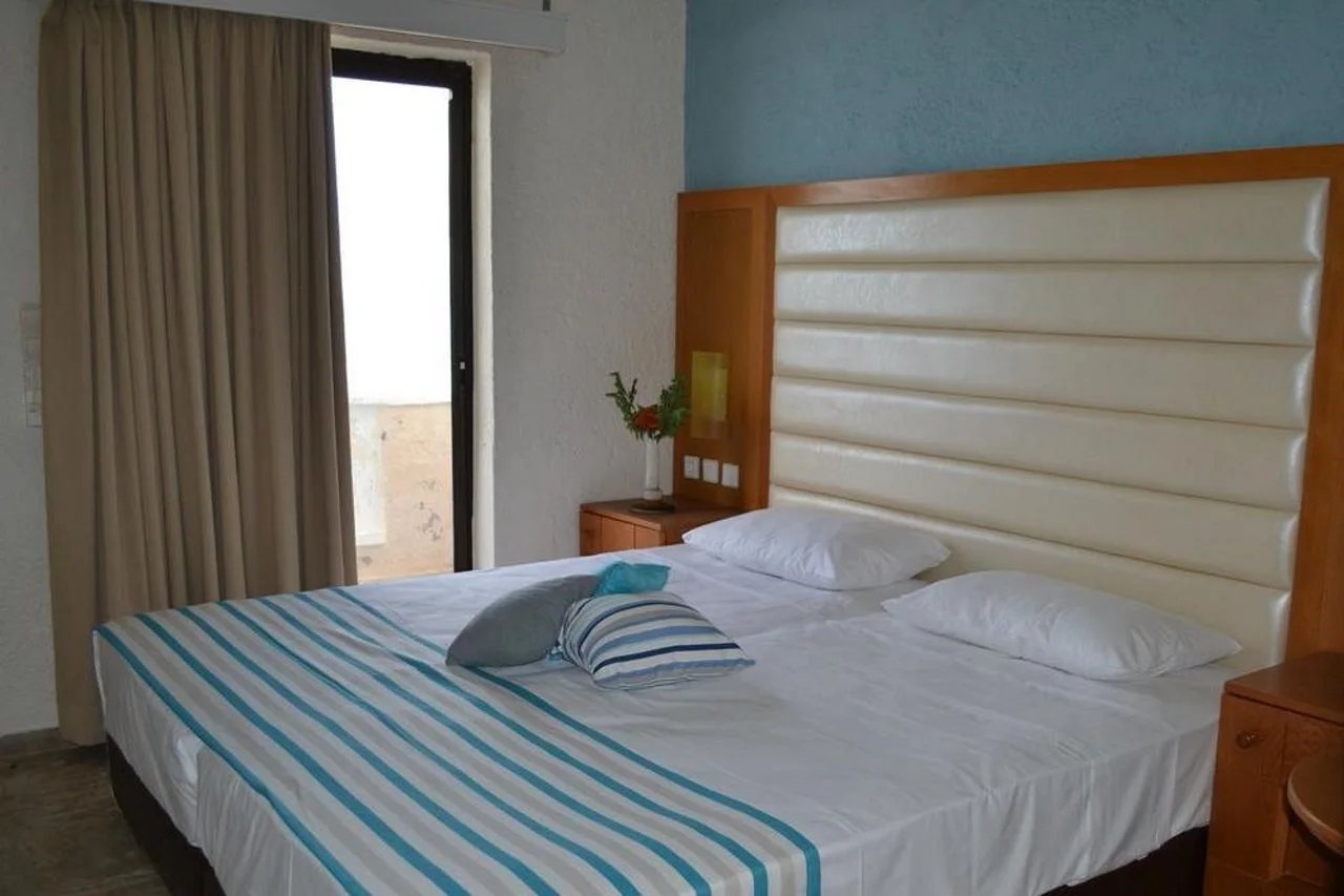 Photo - Sunset Beach Hotel