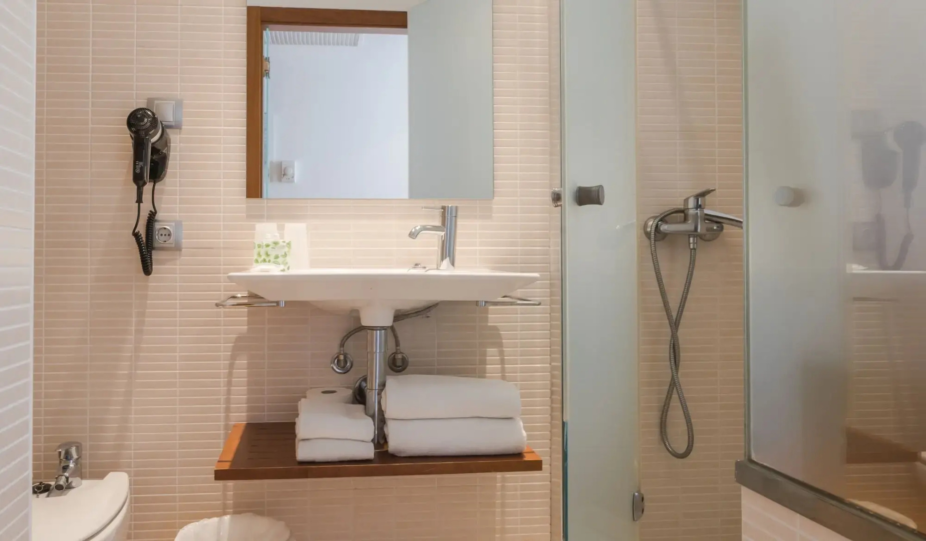 Photo - Hotel Jeni & Restaurant