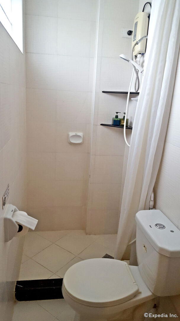 Foto - Townhouse OAK Metro Manila Near Osmena Highway PNR Pasay formerly Avitel Hotel