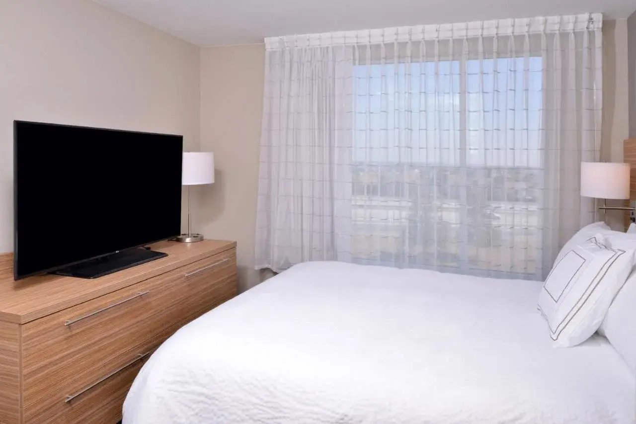Photo - TownePlace Suites by Marriott Ontario Airport