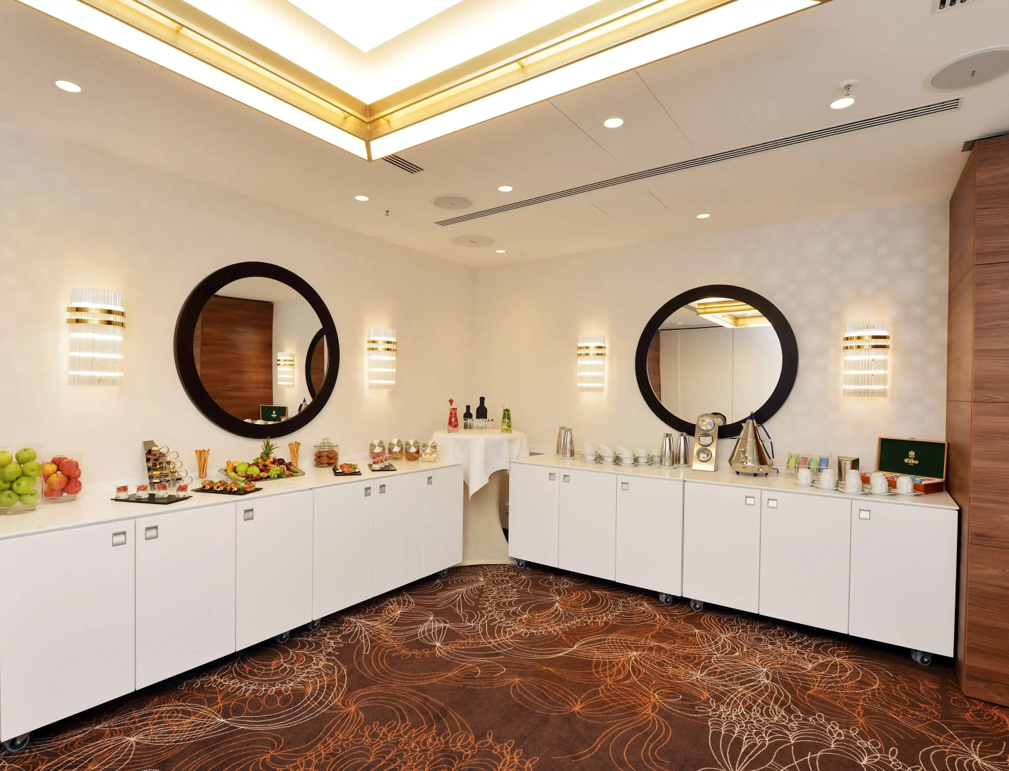 Photo - Best Western Plus Delta Park Hotel