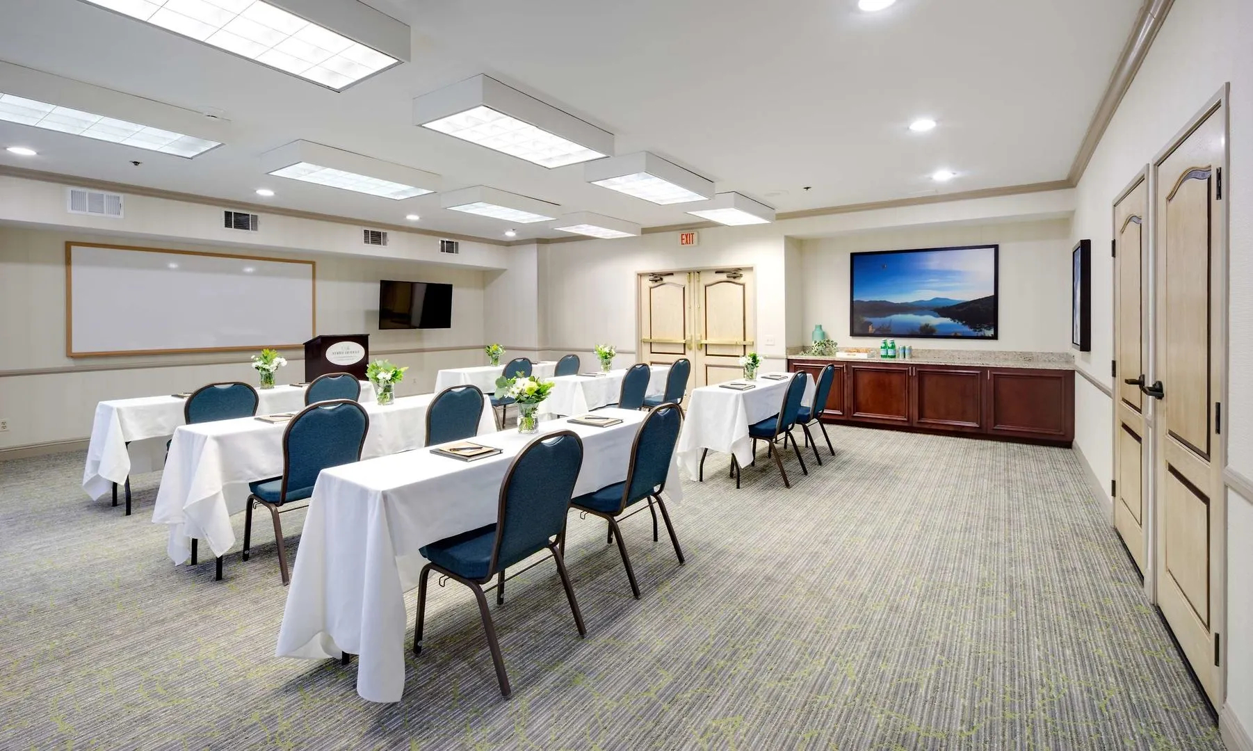 Photo - Ayres Hotel Corona - Riverside