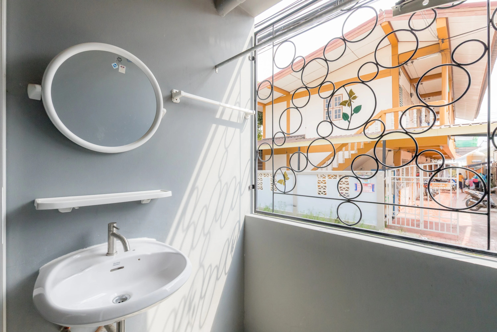 Photo - MiddleWay House Bangkok