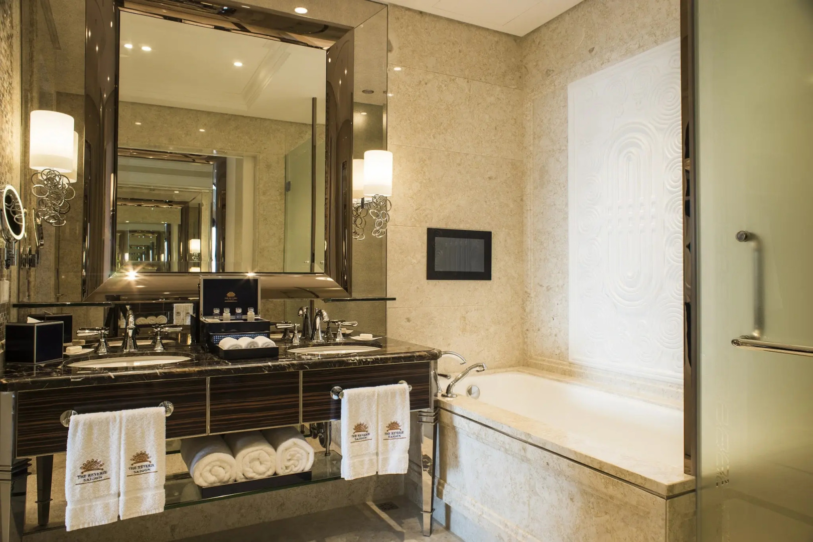 Photo - The Reverie Saigon