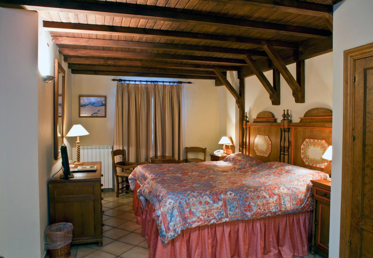 Photo - The Mountains Hotel