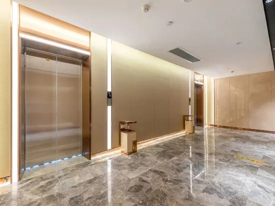Lavande Hotel (Sihui High-tech Development Zone Dawang Plaza)
