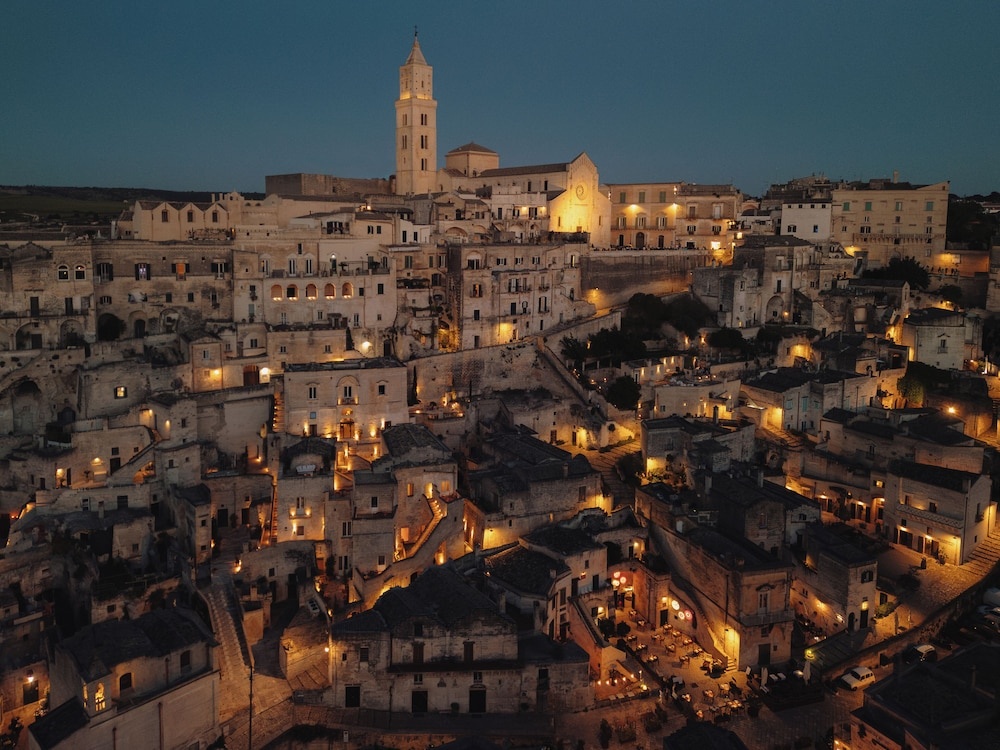 Photo - Vetera Matera