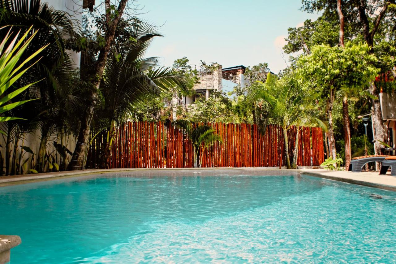 Photo - Niik Tulum