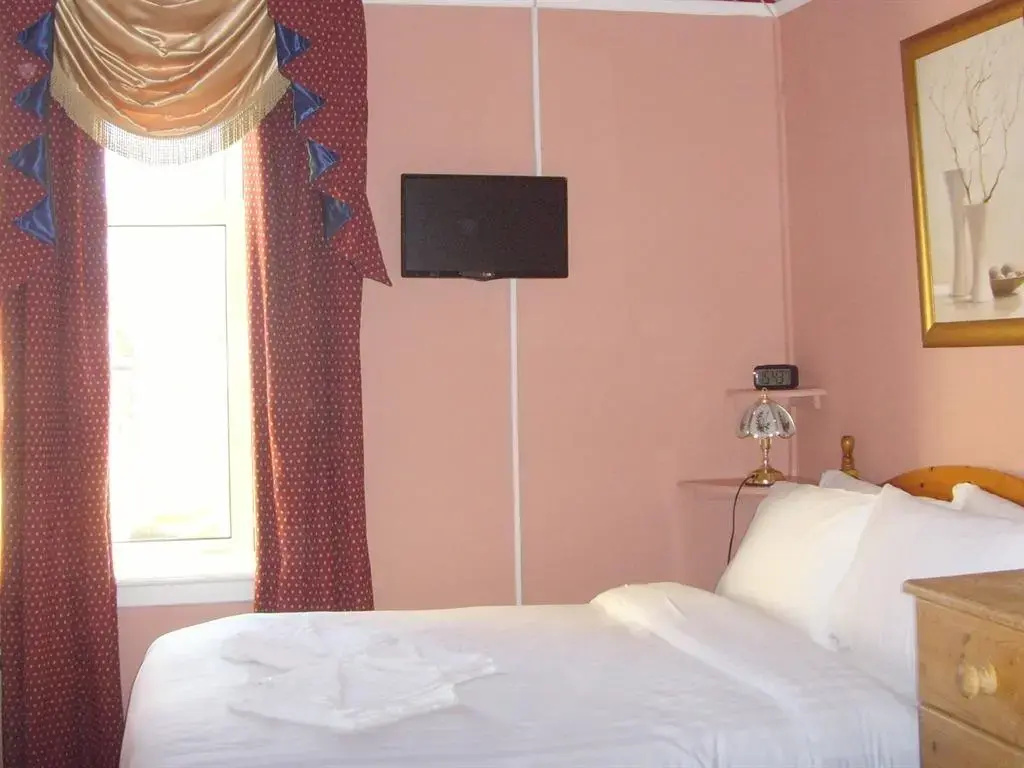 Photo - Twin Lions Hotel