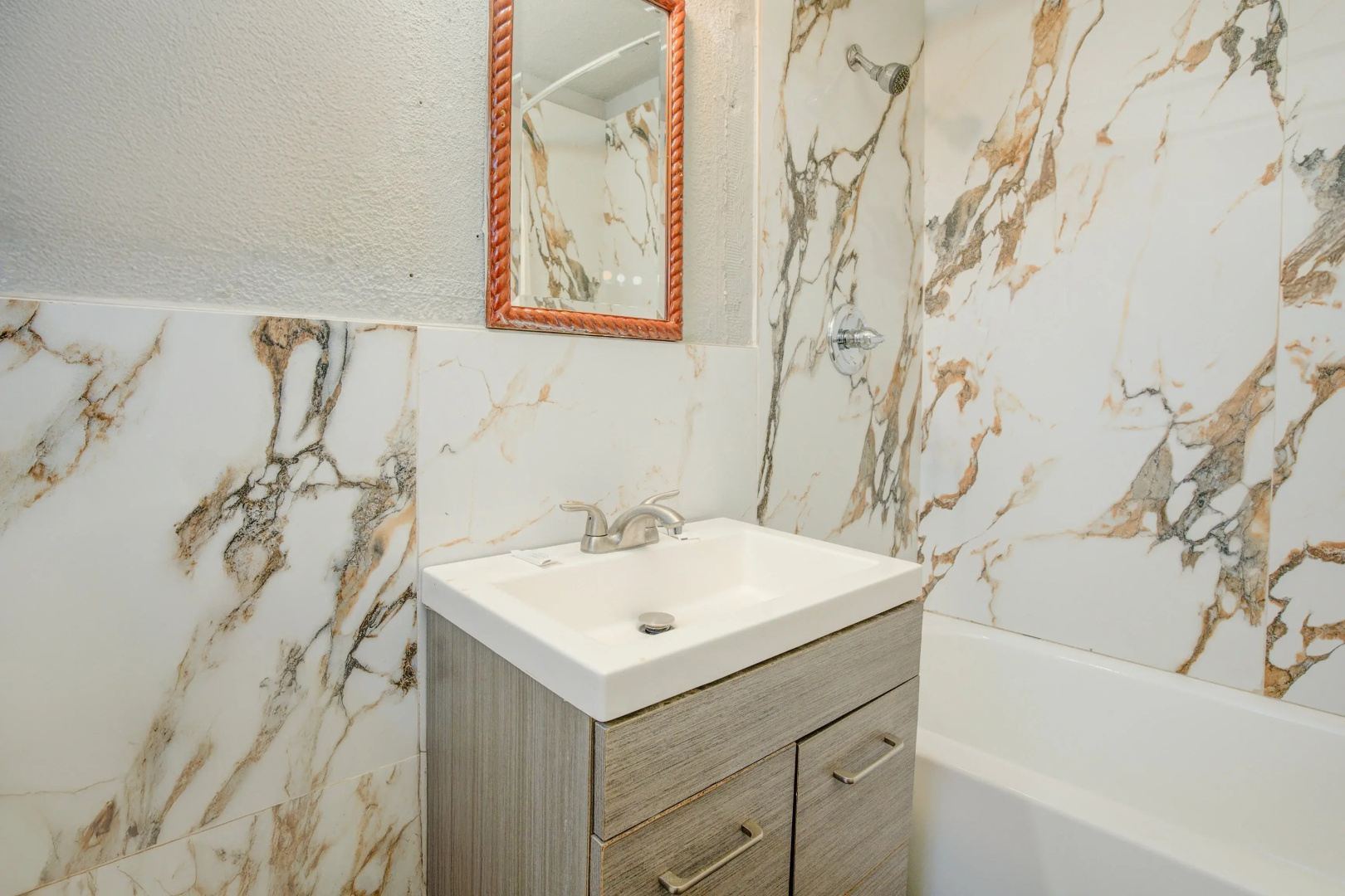 Photo - Miami Inn & Suites