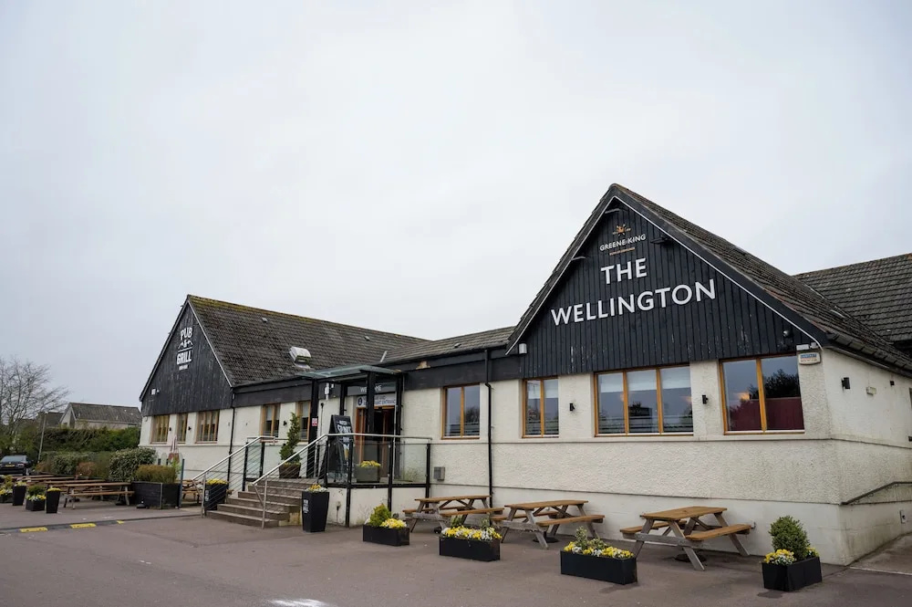 Photo - Wellington Hotel by Greene King Inns