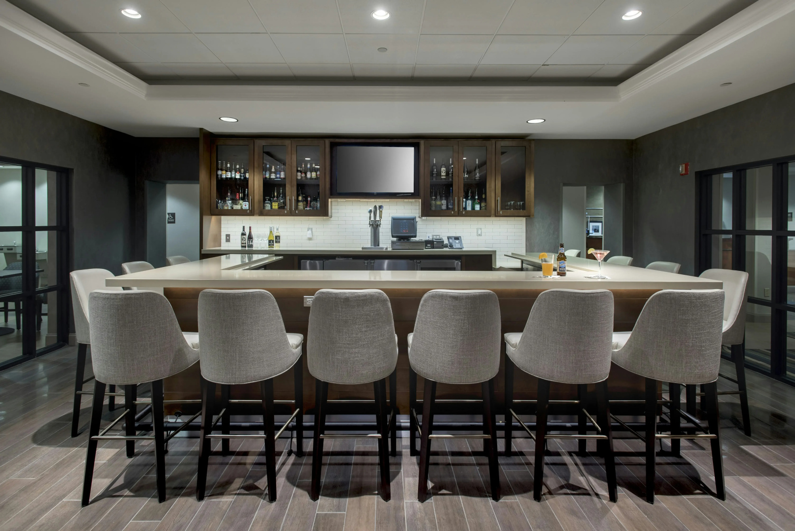 Photo - Hampton Inn Boston - Logan Airport