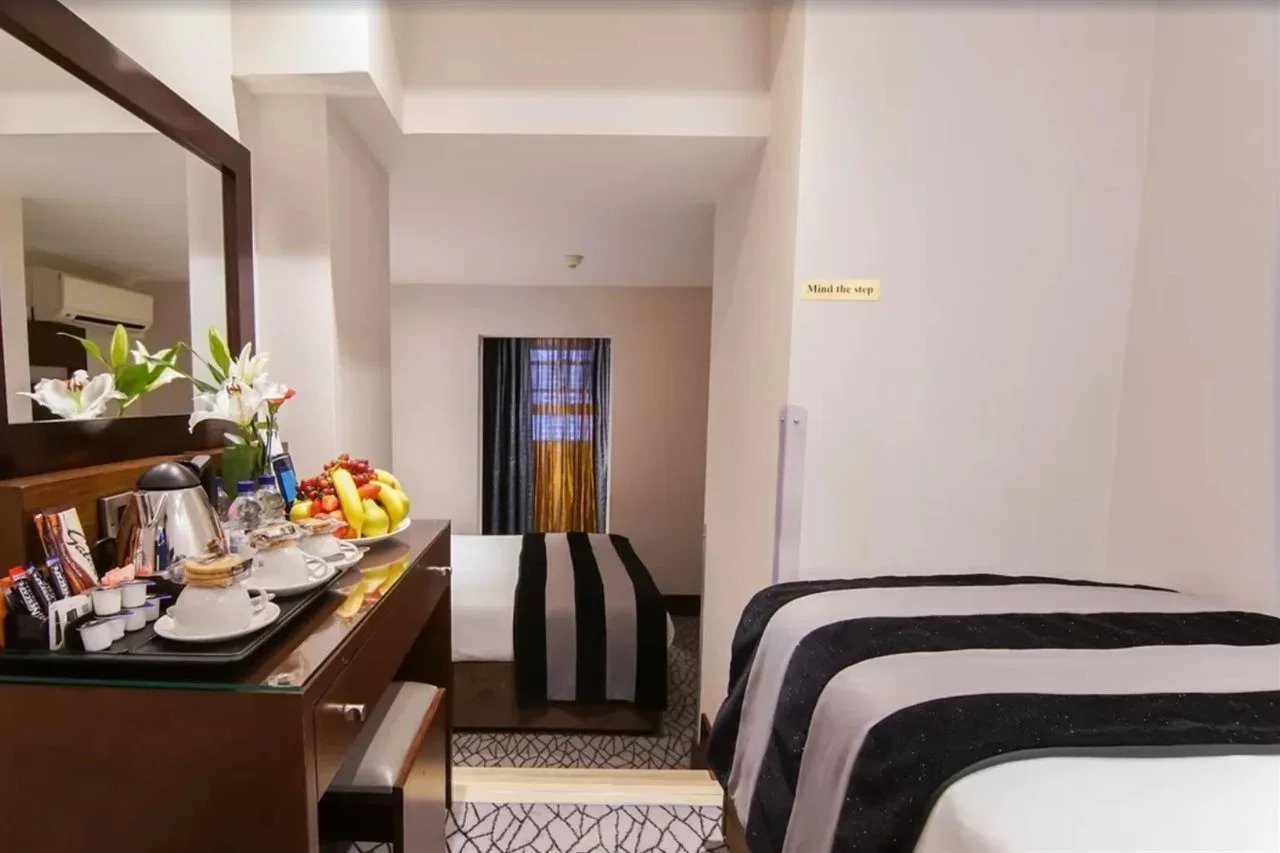 Photo - Hyde Park International