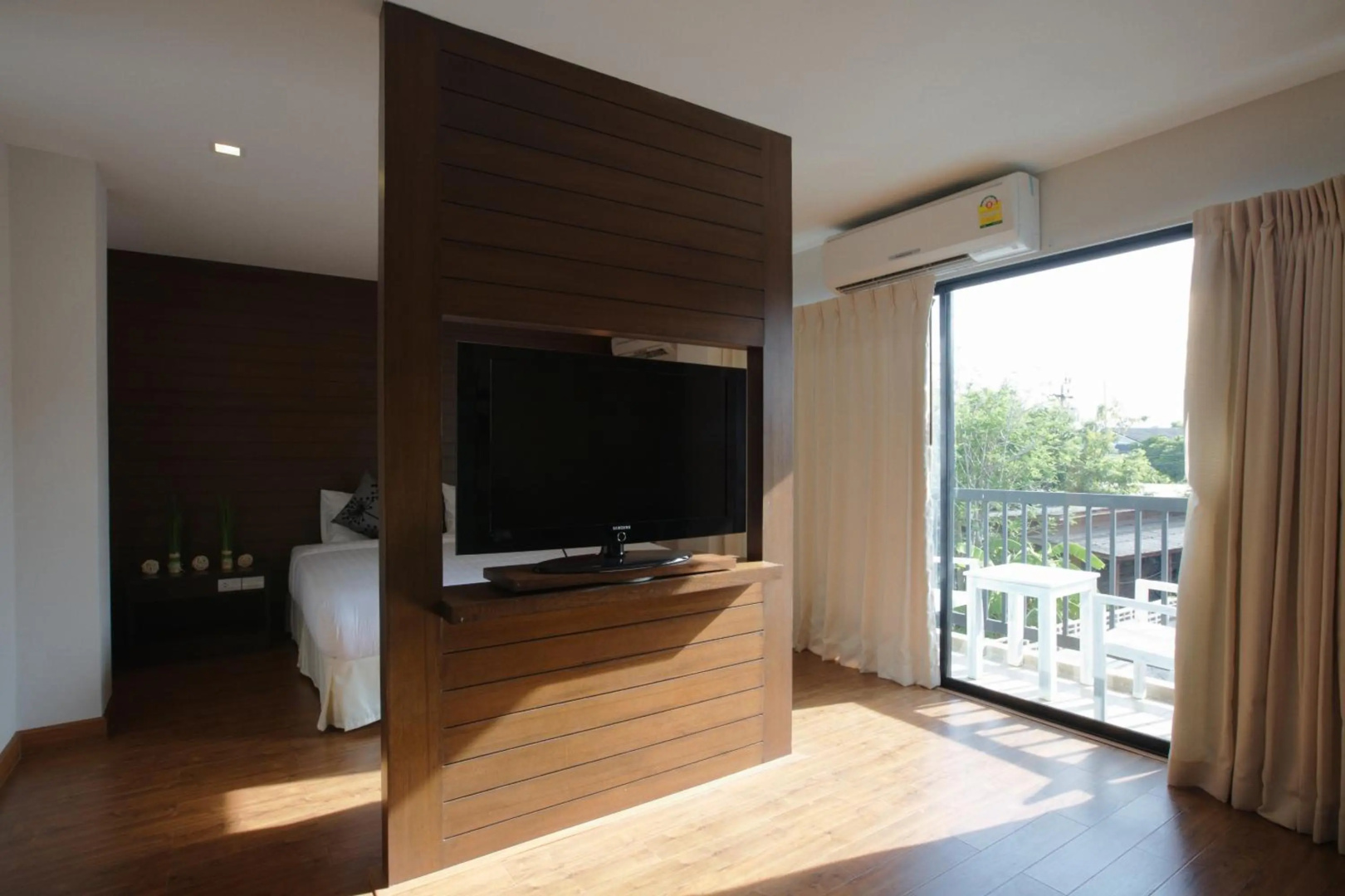 Photo - The Phoenix Hotel Bangkok