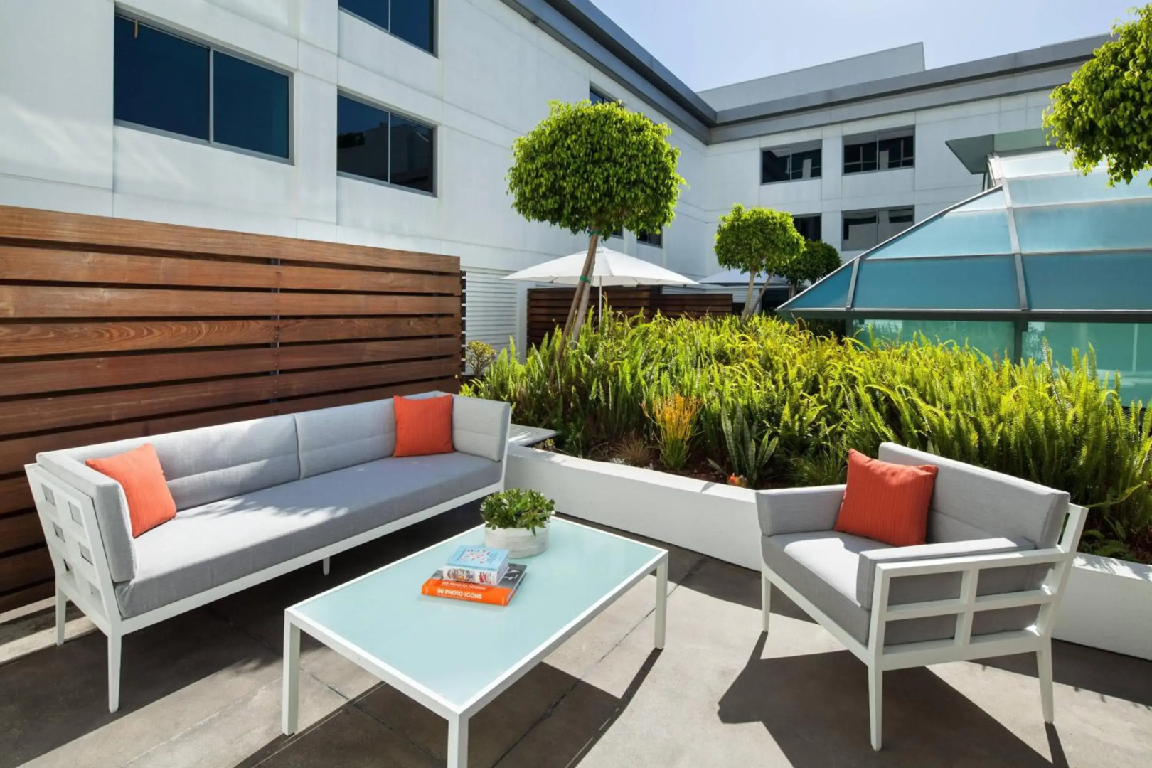 Photo - SLS Hotel, a Luxury Collection Hotel, Beverly Hills