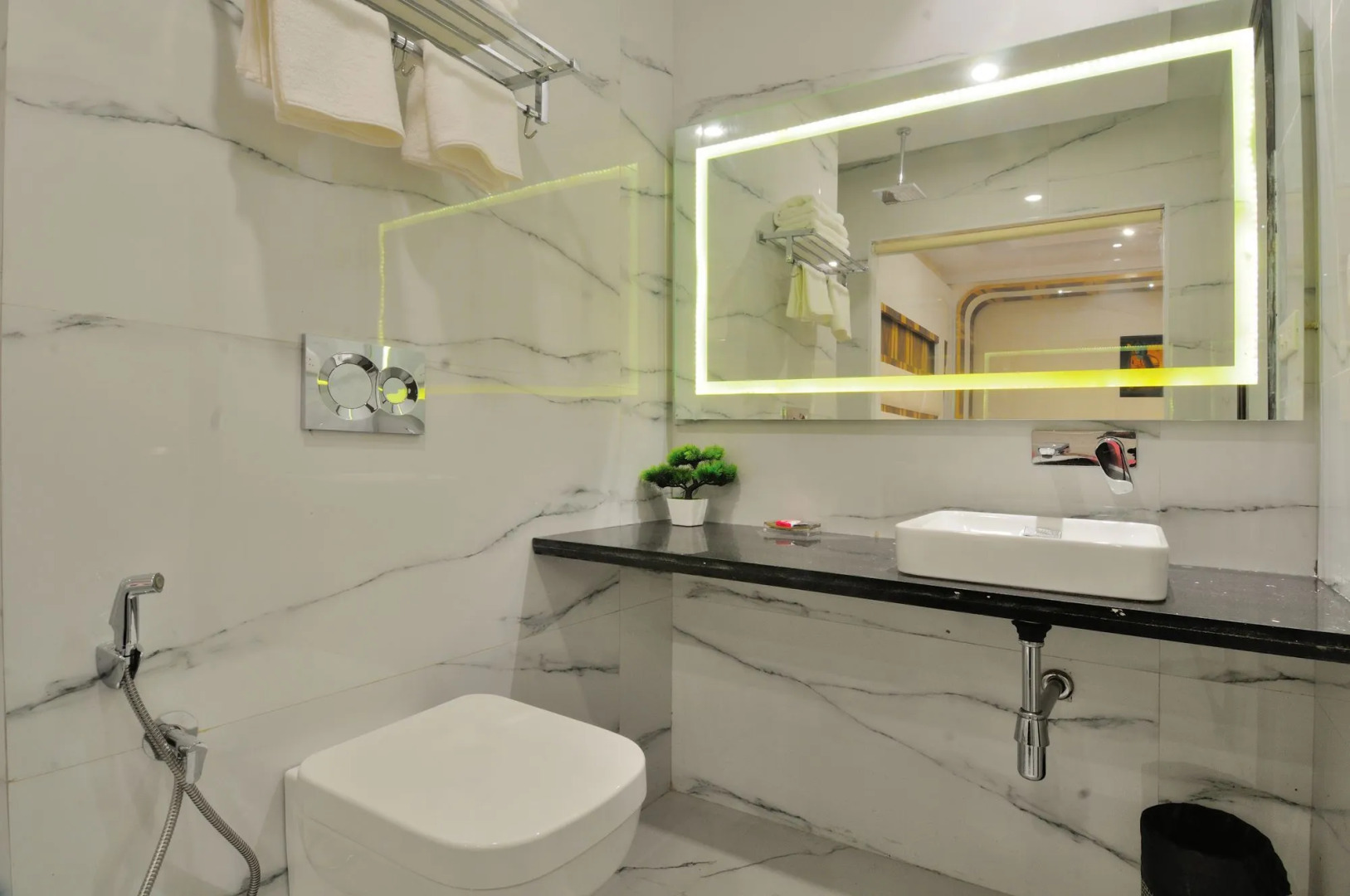 Foto - The Gold Regency - 02 Mins from New Delhi Railway Station