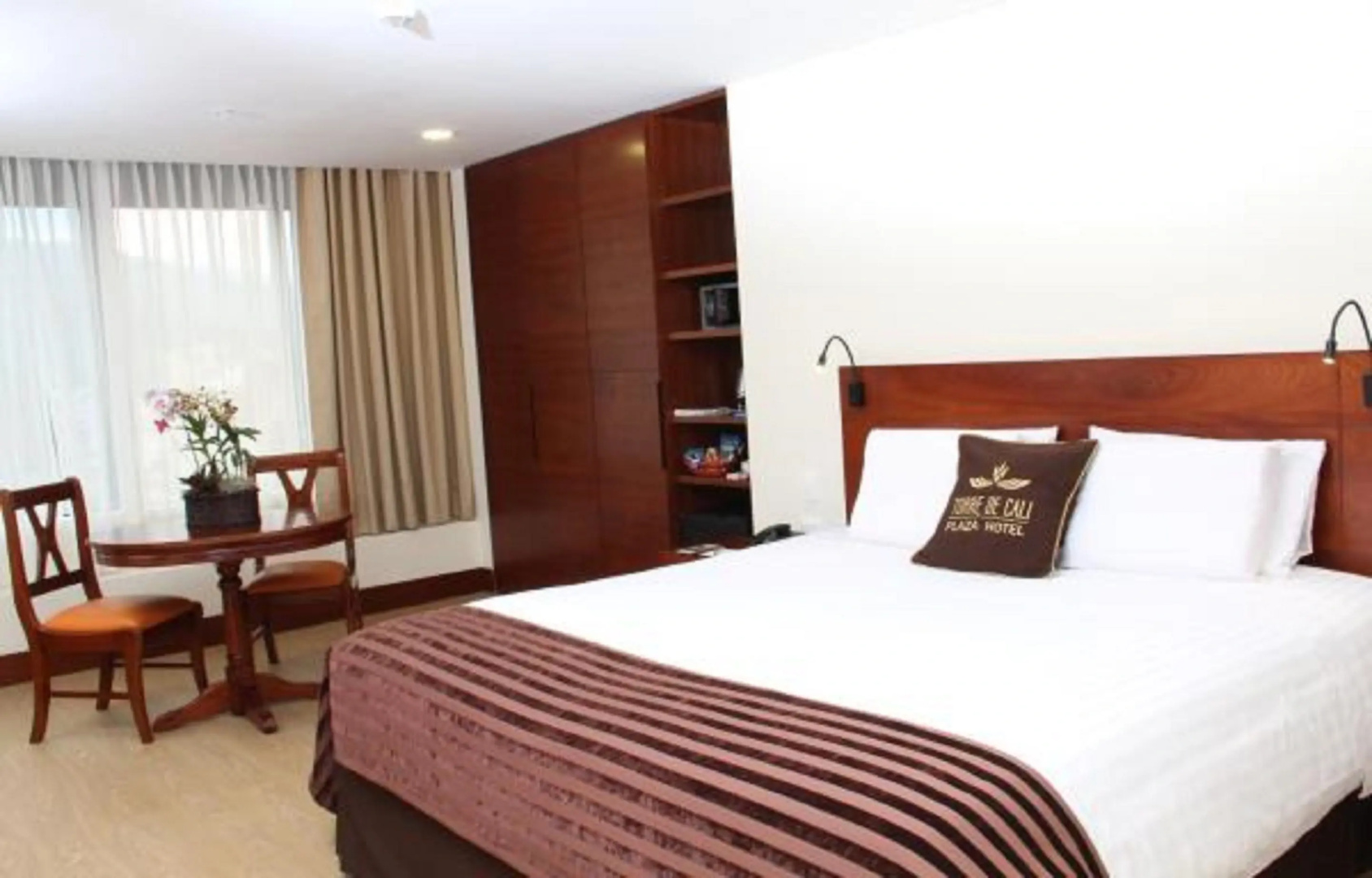 Foto - Torre de Cali Plaza Hotel
