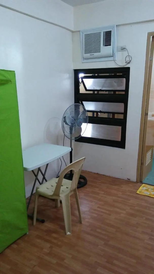 Foto - Budget Studio Unit in Makati