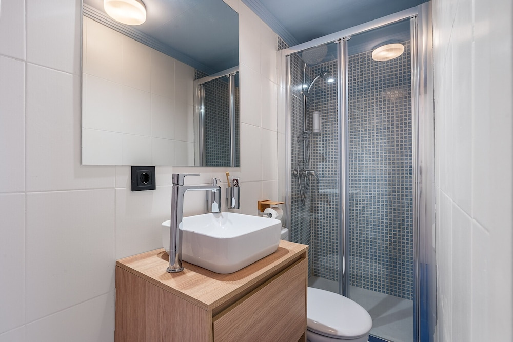 Photo - Granada Suites by Olala Homes