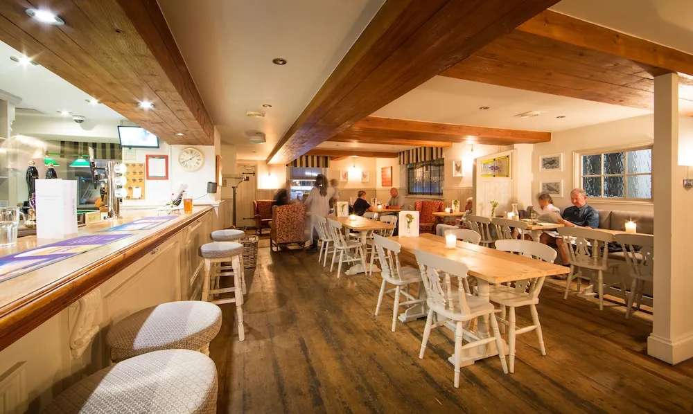 Foto - Darlington Arms by the airport - Free parking - Bar & Food