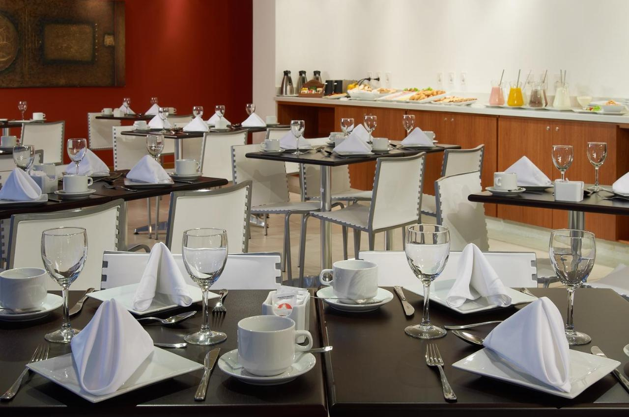 Foto - Real Colonia Hotel & Suites