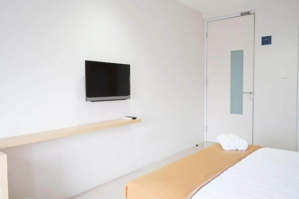 Foto - UROOMS Senayan