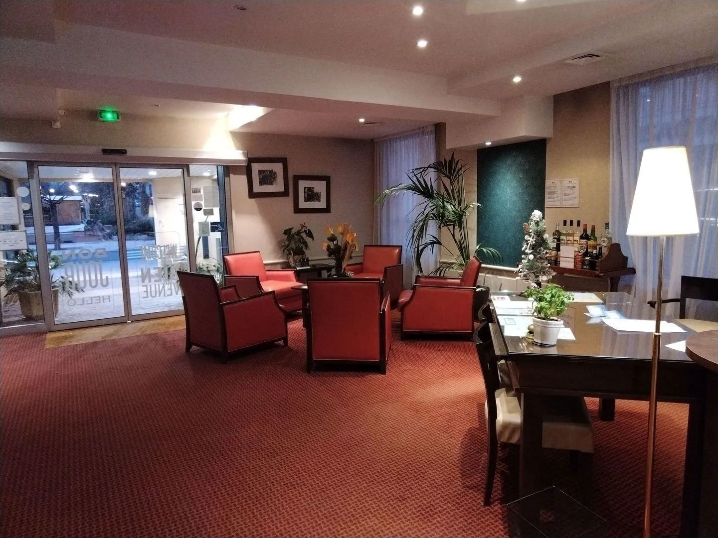 Foto - Kyriad Villefranche Sur Saone Porte du Beaujolais -Rénové-