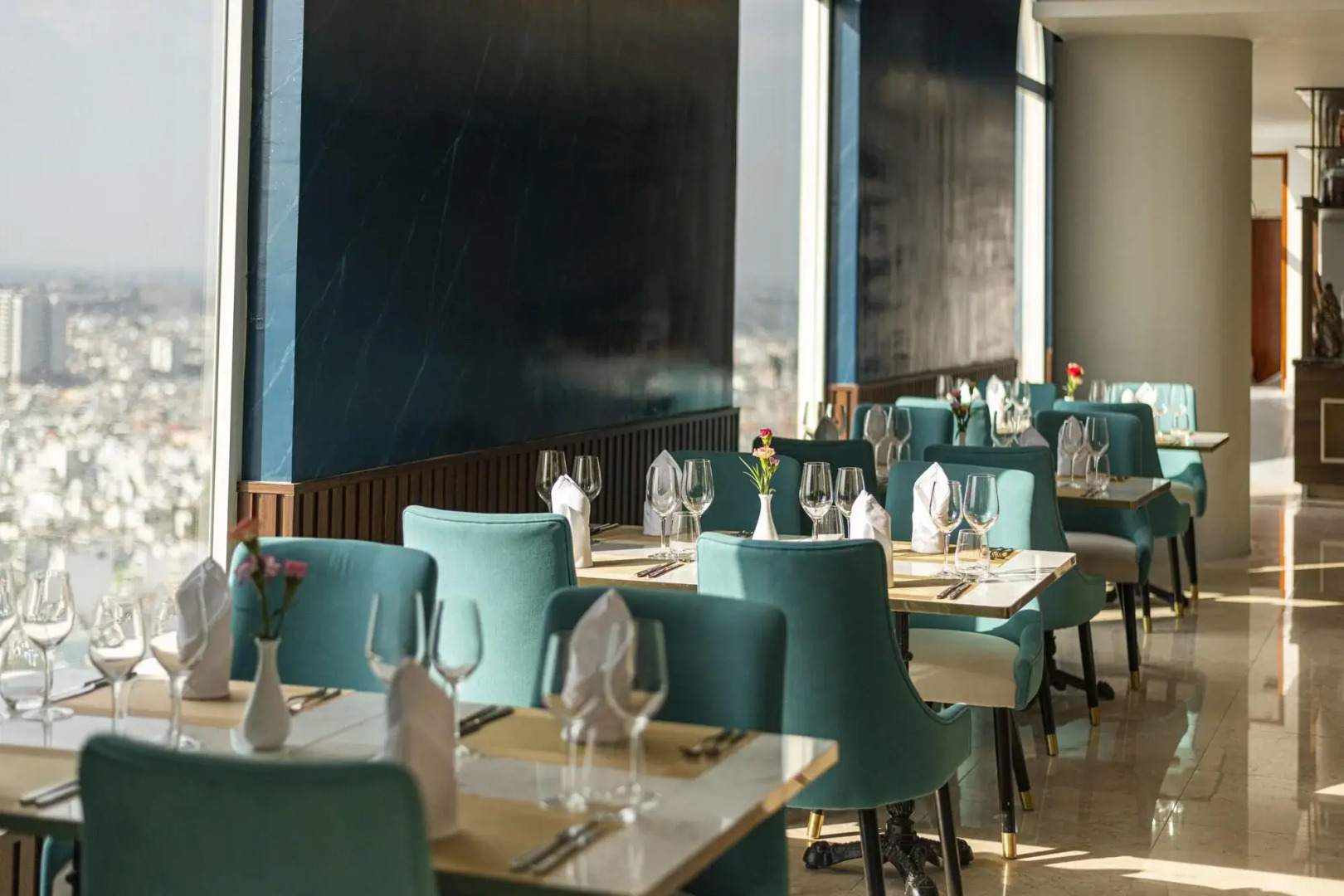 Photo - La Vela Saigon Hotel