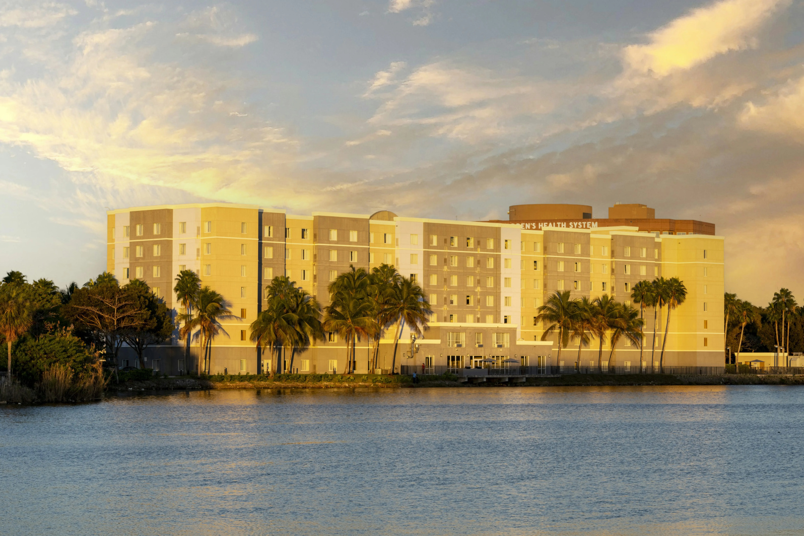Photo - Homewood Suites by Hilton Miami-Airport/Blue Lagoon