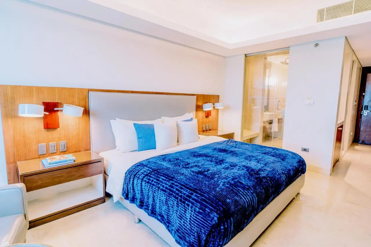 MCollection - Convenient City Stay in Iloilo Business Park