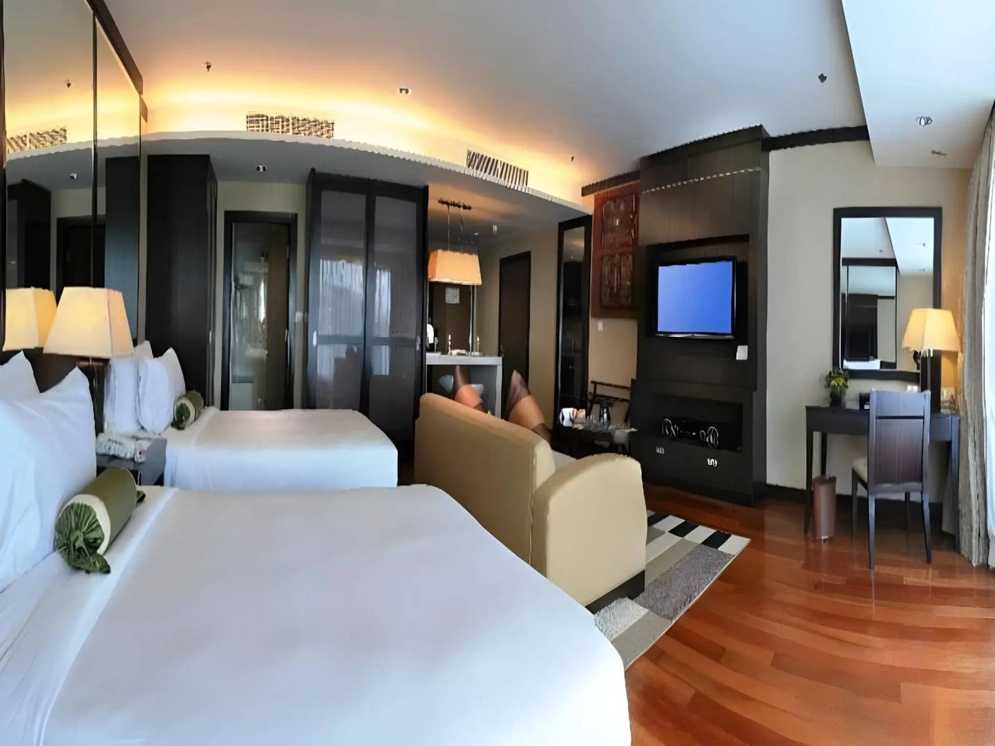 Photo - MiCasa All Suite Hotel