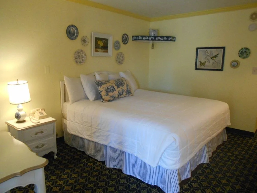 Photo - Victorian Inn