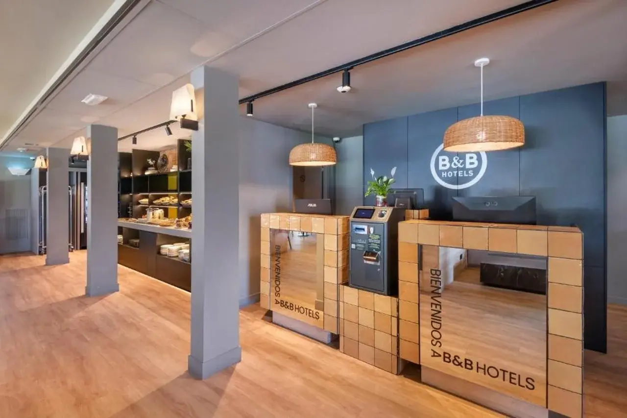 Photo - B&B HOTEL Barcelona Mollet