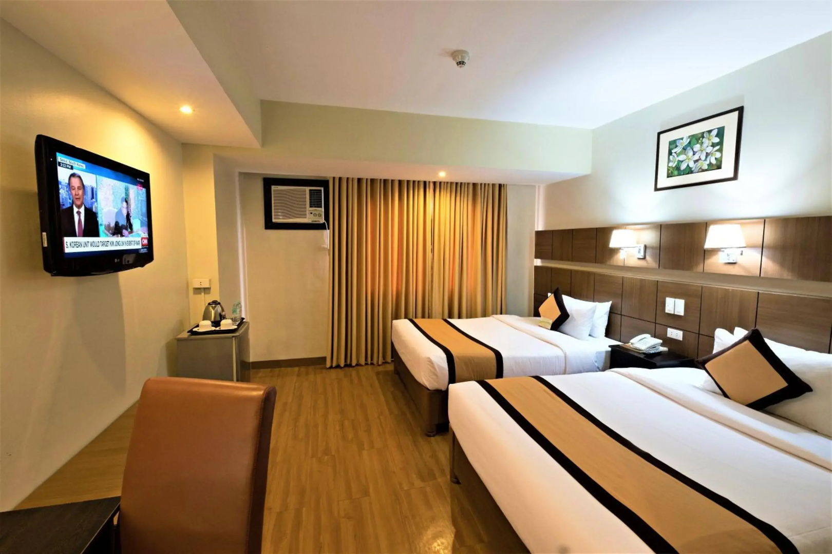Foto - The Pinnacle Hotel and Suites