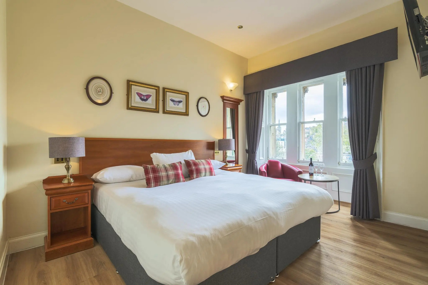 Photo - Old Waverley Hotel