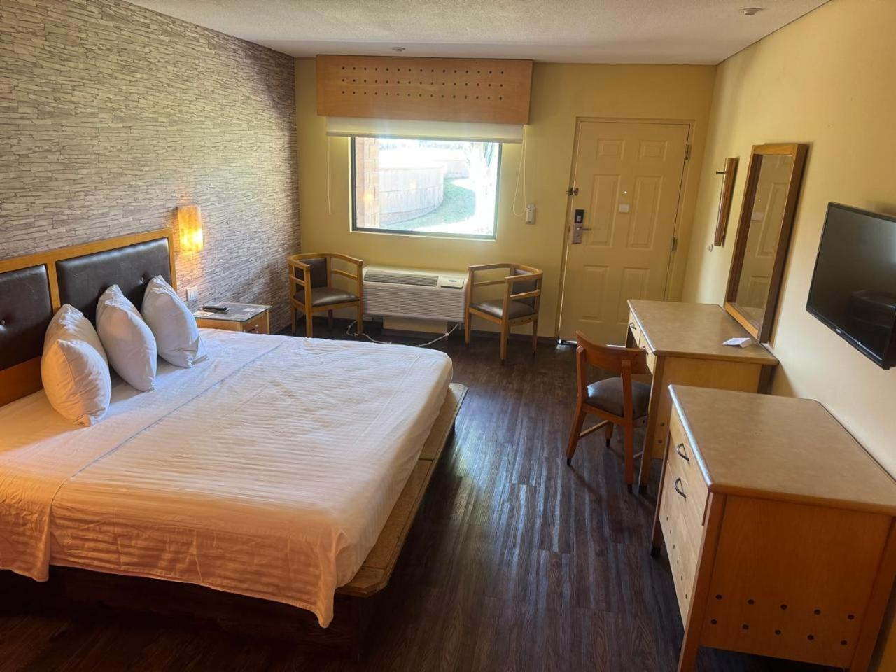 Photo - Hotel Colonial Hermosillo