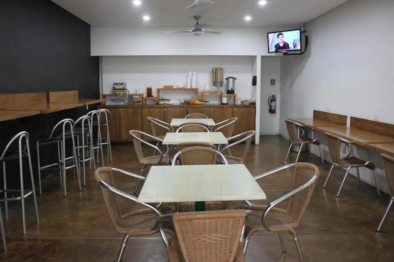 Foto - Seven Crown Express & Suites by Kavia