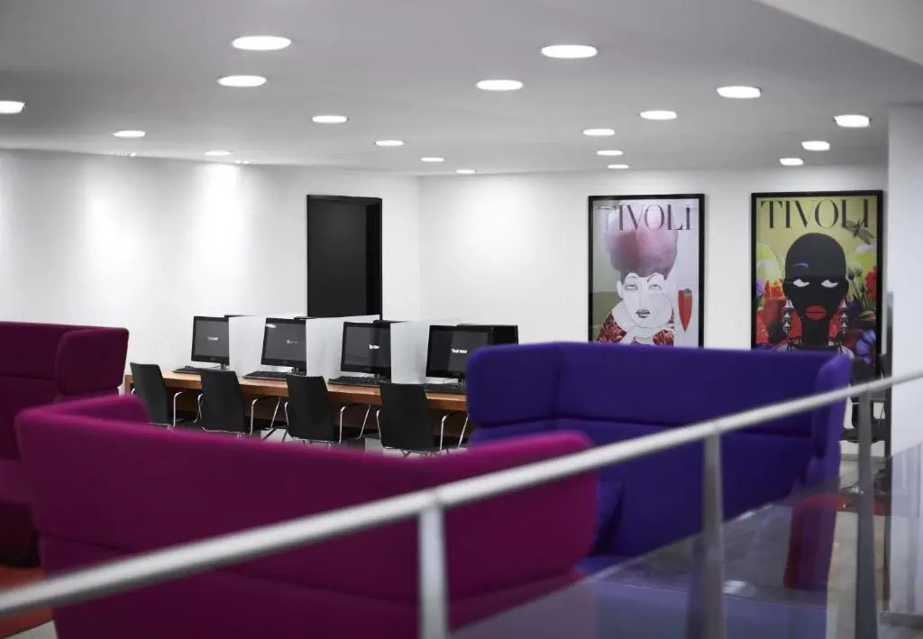 Photo - Tivoli Hotel