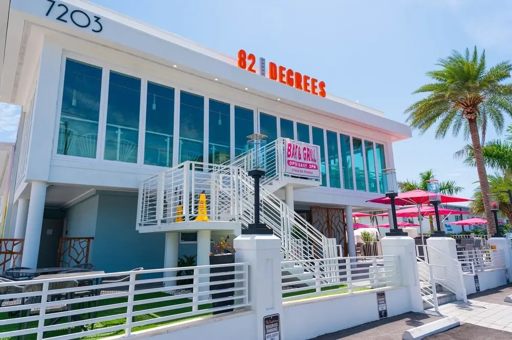 Photo - The Saint Hotel