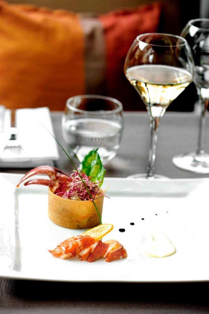 Foto - Warwick Reine Astrid - Lyon